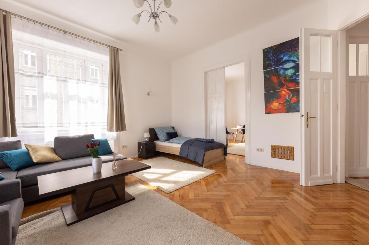 Appartement Corvin Boedapest